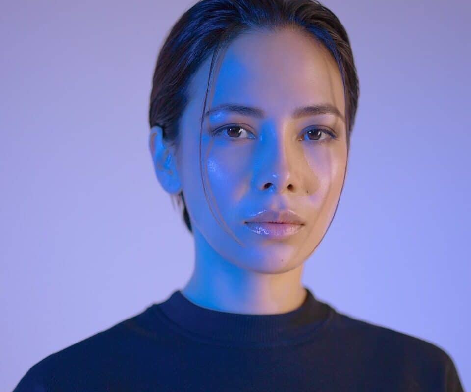 woman wearing black crew-neck shirt