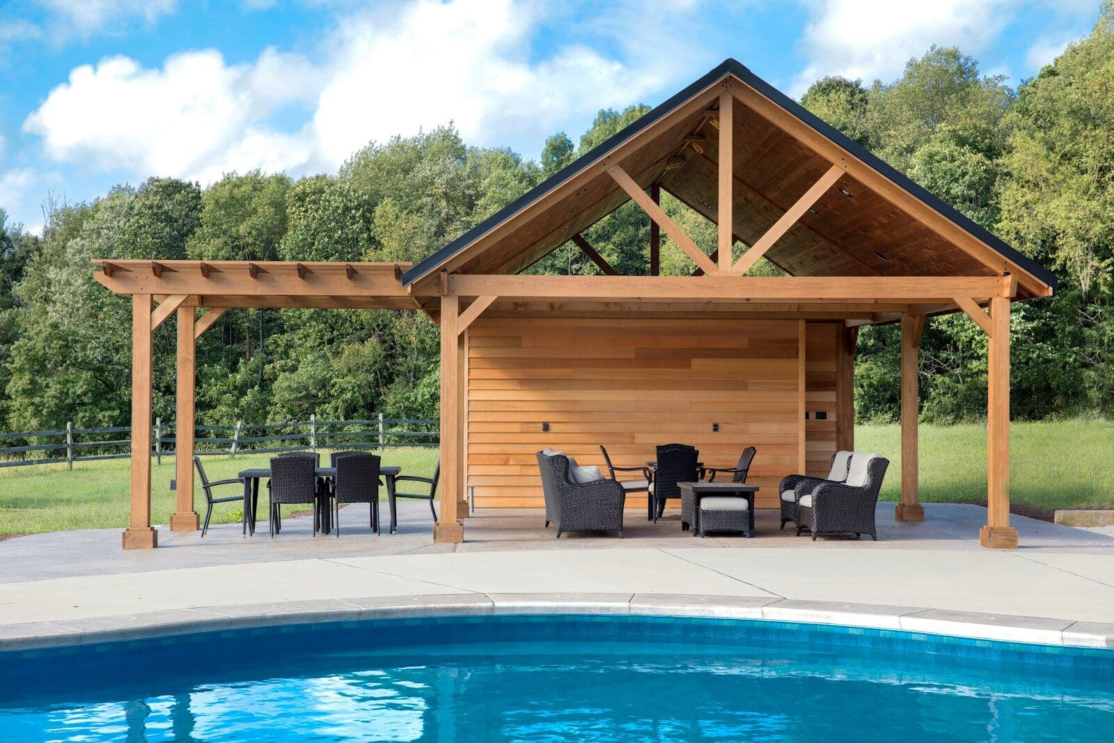 Comment choisir une pergola alsace adaptée à votre jardin